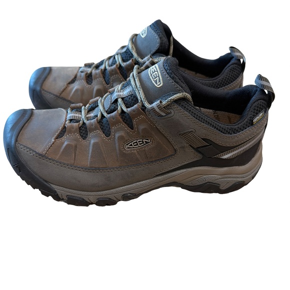 KEEN Men's Targhee 3 Waterproof Hiking Shoe - Picture 2 of 5
